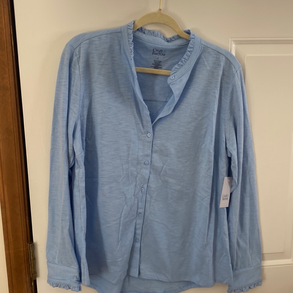 Craft and barrow large 60% cotton 40% polyester light blue shirt